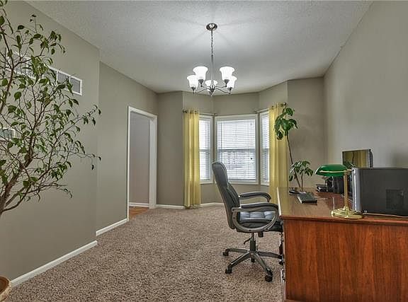 3rd image of 2506 NE 1st Ter