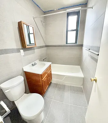 Rented by EastMount Realty LLC | media 6