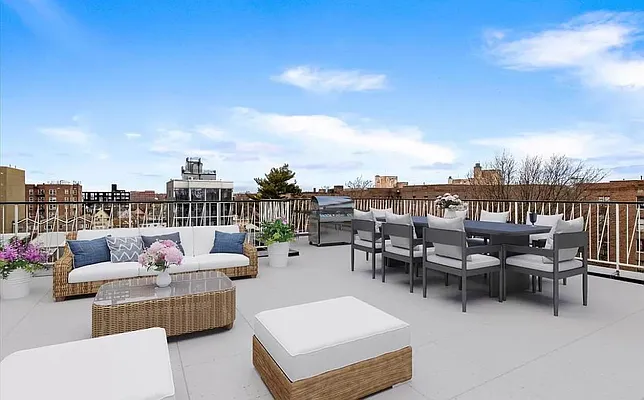 Rented by Reavis | media 78