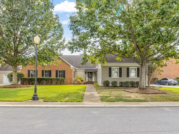 1410 Heritage Landing Dr, Chattanooga, TN 37405