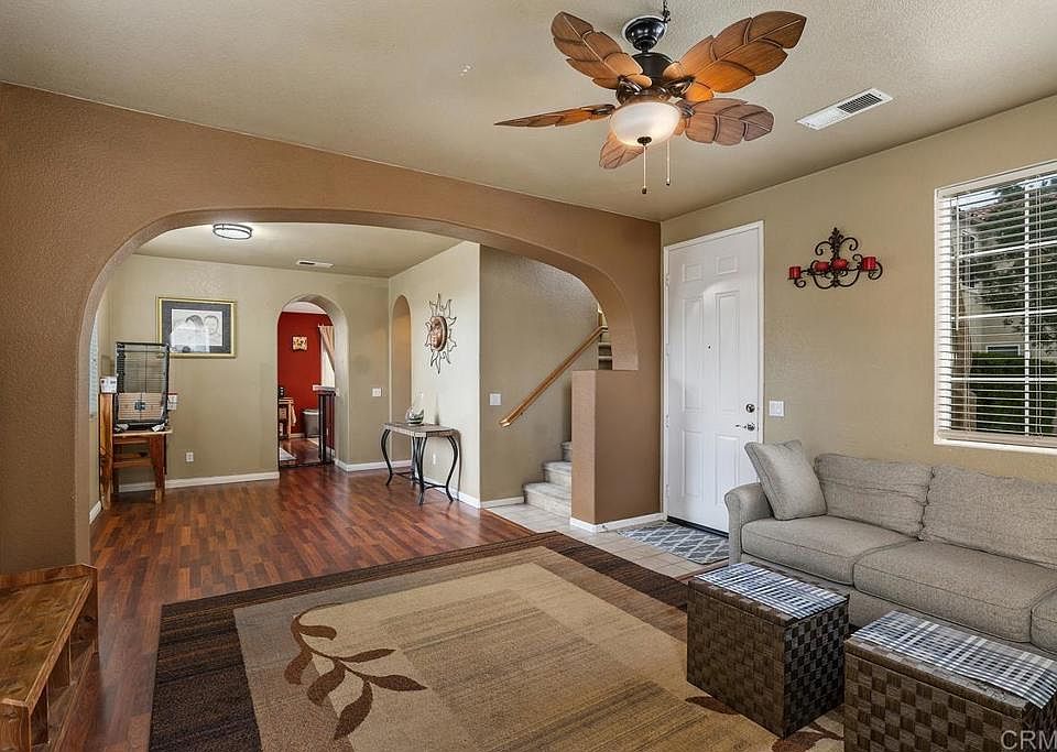 1st image of 956 Teatro Cir