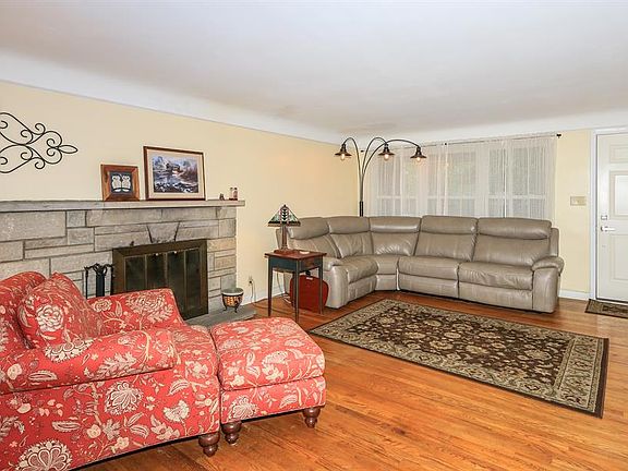 4th image of 9995 Winlake Dr