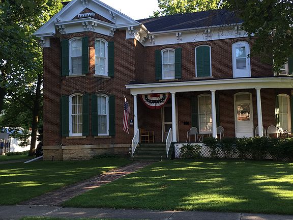 2nd image of 211 W Orleans St
