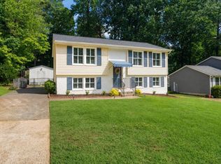 7131 Shellburne Dr, Raleigh, NC 27612