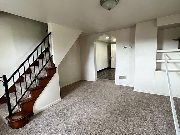5th image of 140 Greenfield Ave