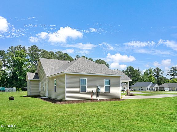 4th image of 130 Pasture Lane Drive