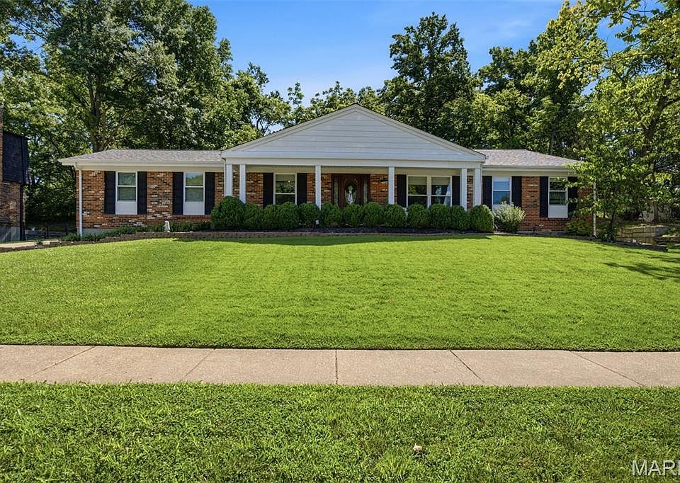 1st image of 2340 Fairoyal Dr