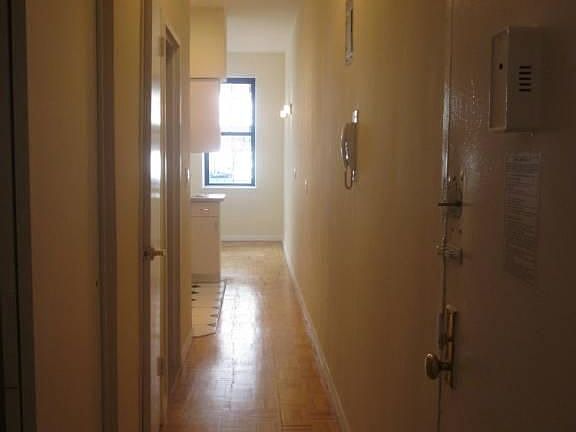 3rd image of 410 E 89th St APT 4D