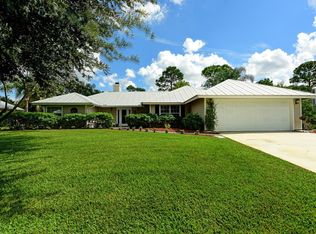 1946 SW Hunters Club Way W, Palm City, FL 34990