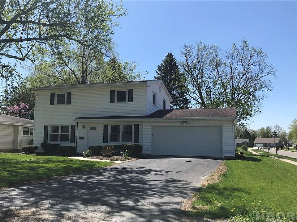 2nd image of 801 3rd St