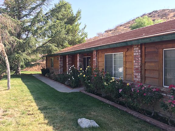 3rd image of 33536 Listie Ave