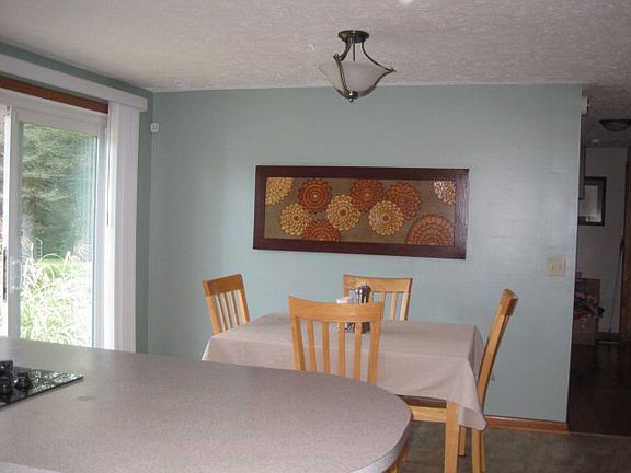 5th image of 1796 Jamestown Dr