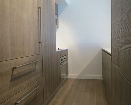 4th image of 838 N Doheny Dr APT 604