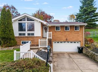 351 Middlegate Dr, Bethel Park, PA 15102