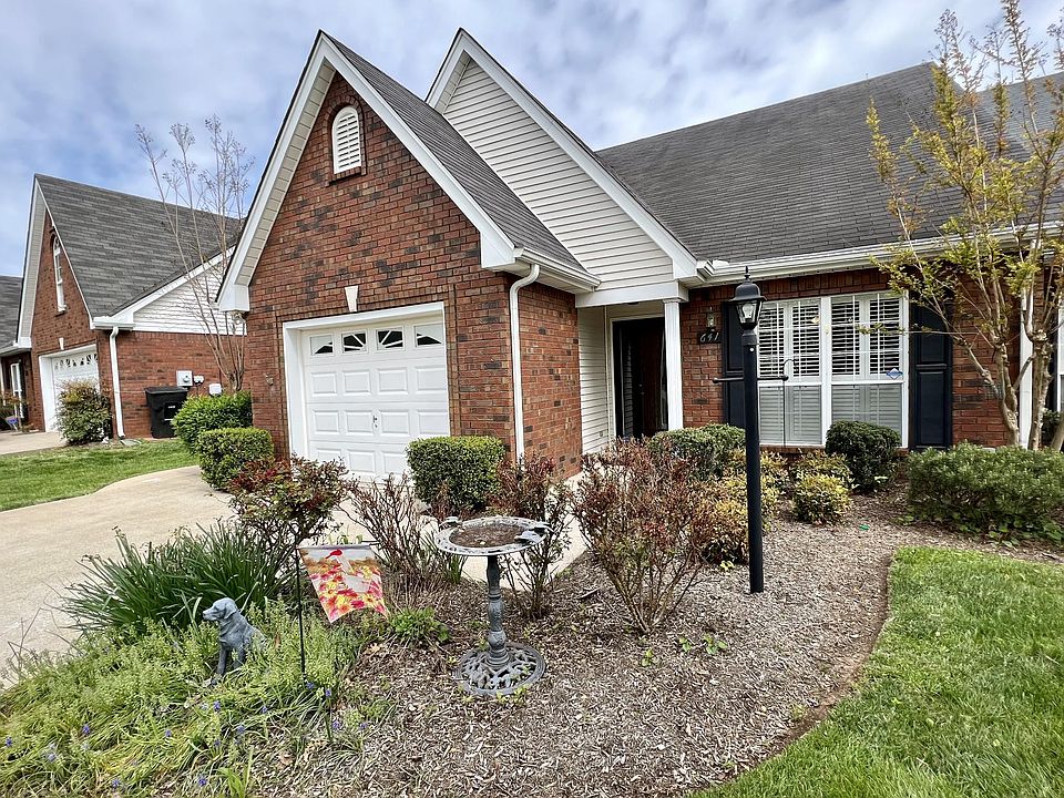 1st image of 641 Stonetrace Dr