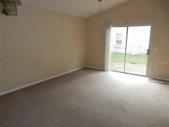 4th image of 6725 Brittany Chase Ct