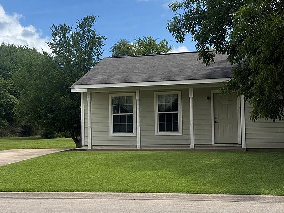 2nd image of 601 Cottonwood St