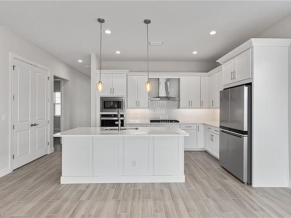 3rd image of 8817 Saint Lucia Dr