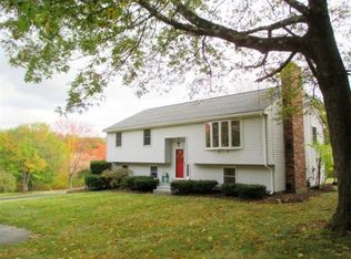 16 Forge Hill Rd, Franklin, MA 02038