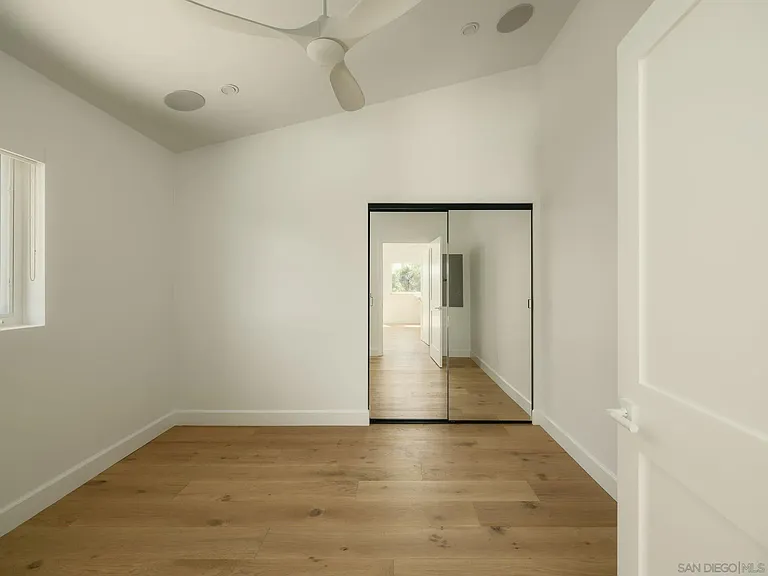 5503 Linda Rosa Ave — Photo 26