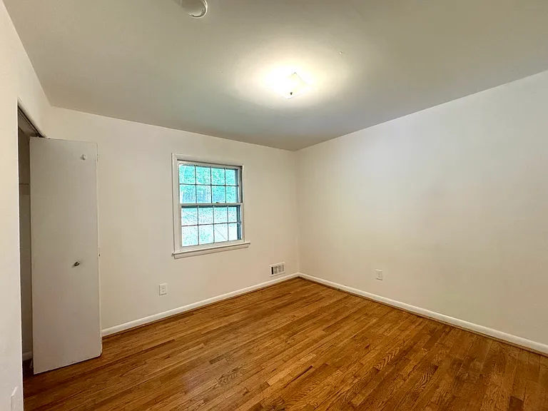 3117 Rosemary Ln — Photo 10
