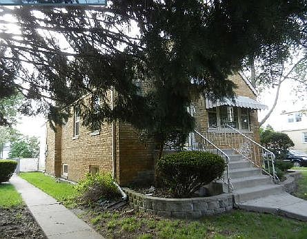 2nd image of 2257 S 12th Ave