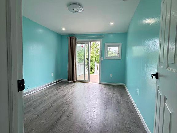 4th image of 338 Baden Pl Floor 2
