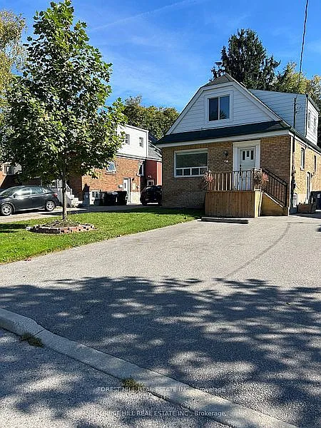7 Valerie Rd #2