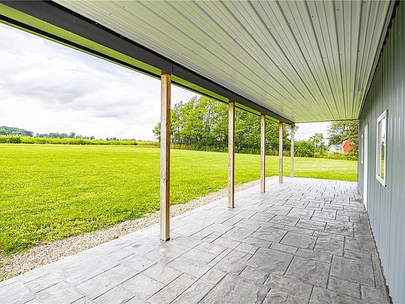 3rd image of 3022 Suckerbrook Rd