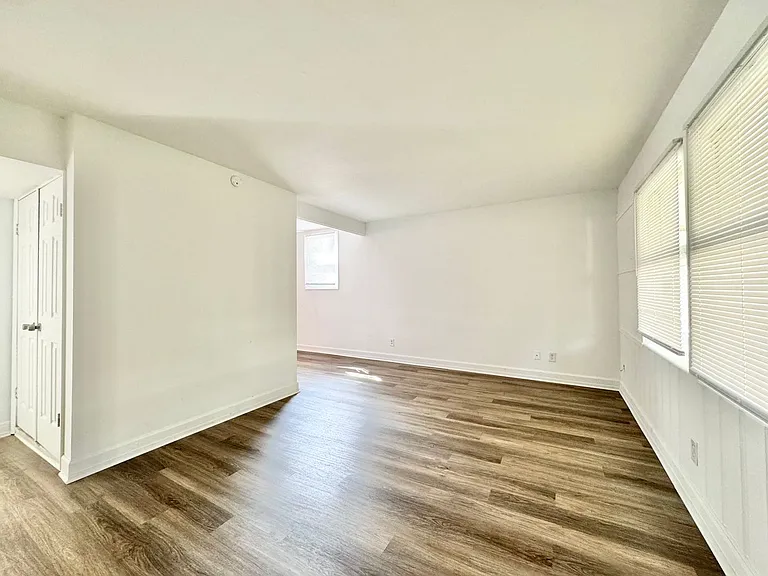 1509 Park Ave — Photo 12