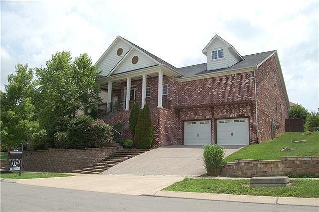 1st image of 136 Rich Cir
