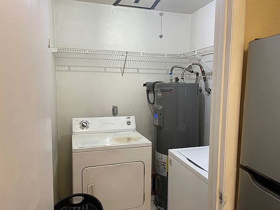 5th image of 3016 Parkway Blvd #2B