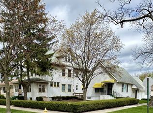 215 S 10th Ave #3, Maywood, IL 60153