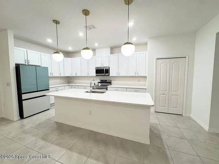 2412 Carrick St NW — Photo 8