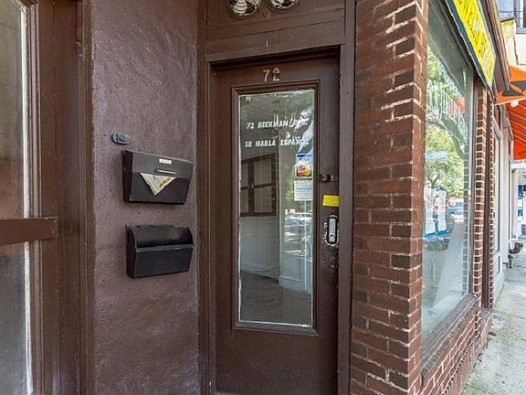 3rd image of 72 Beekman Ave