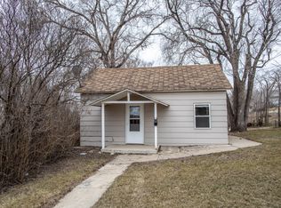211 6th Ave NE, Mandan, ND 58554