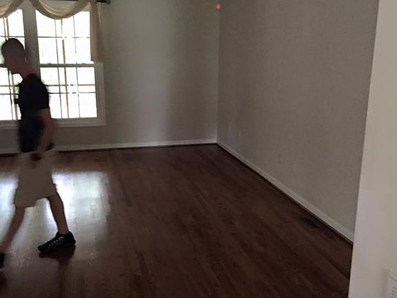 4th image of 219 Ashland Oaks Dr
