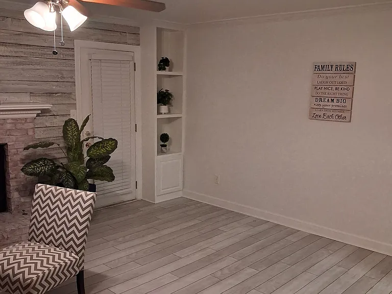 1072 Westfield Trce SE — Photo 3