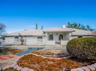 924 Juniper Rd, Pinon Hills, CA 92372