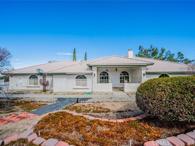 924 Juniper Rd, Pinon Hills, CA, 92372