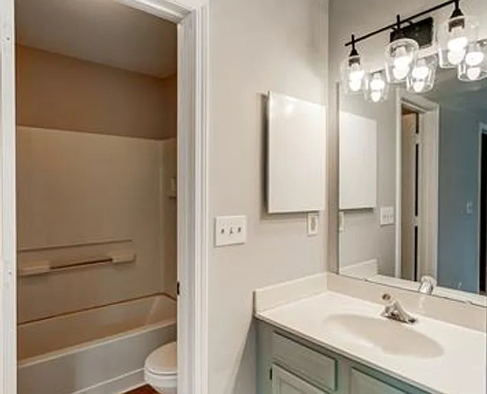 3821 Mosscroft Ln — Photo 12