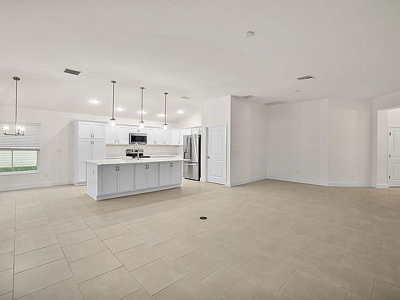 3rd image of 7336 Danford Pl