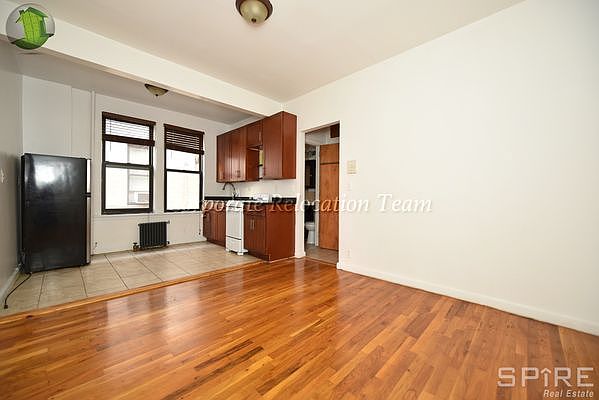 1st image of 24-33 38th St APT 1R