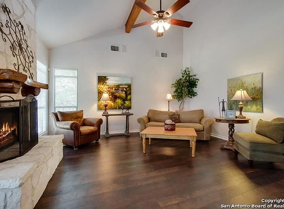 4th image of 9026 Cedar Trail W