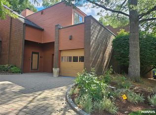 6 Old Quarry Rd, Englewood, NJ 07631