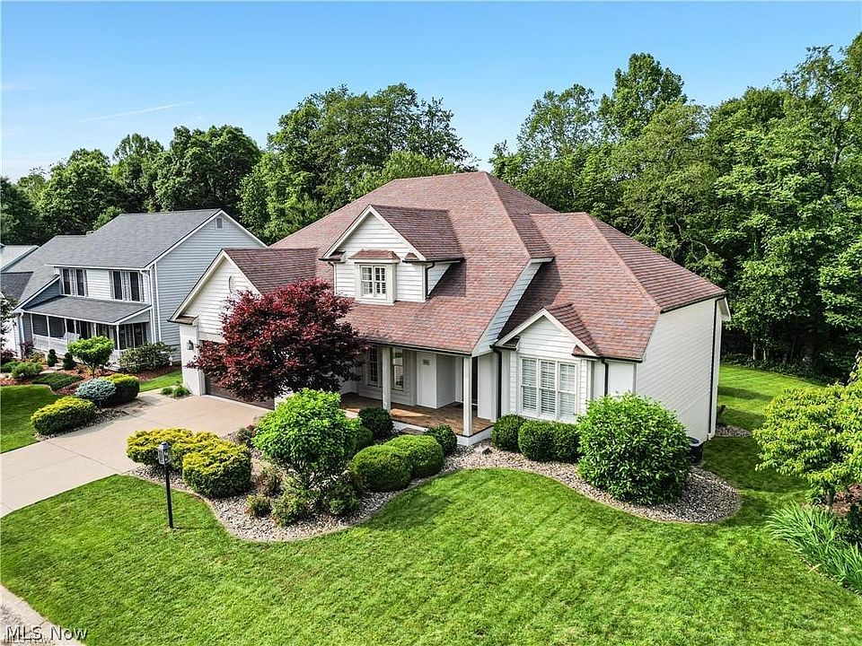 1st image of 1215 Greenmont Cir