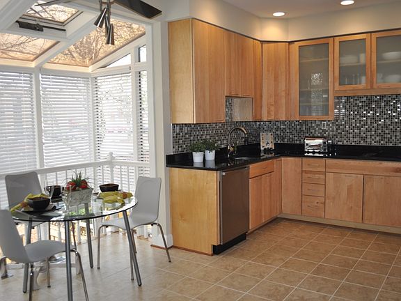 5th image of 10448 Breckinridge Ln