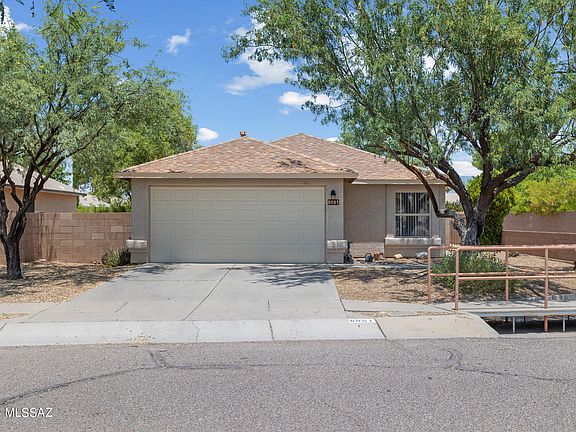 2nd image of 8091 E Sundew Dr