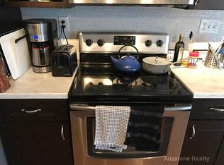 17 Harris St #6, Boston, MA 02109