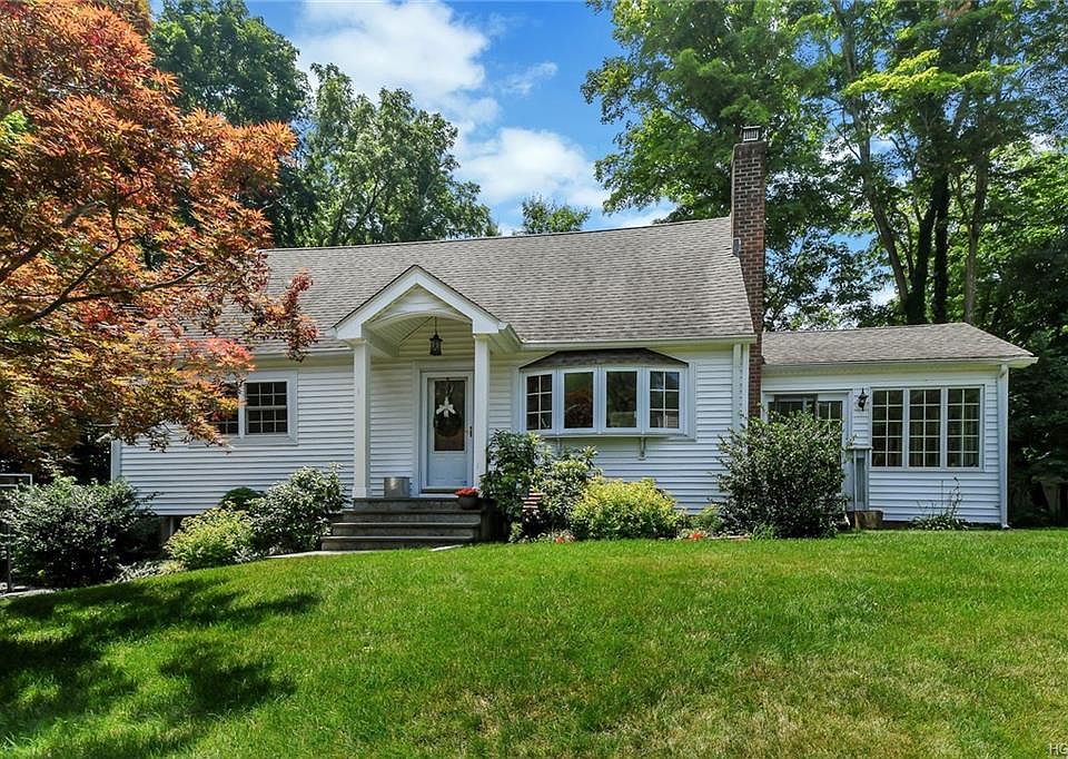 1st image of 2056 Laurel Ct
